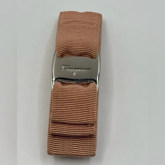 Ferragamo Pink Bow Hair Clip - Picture 1 of 7